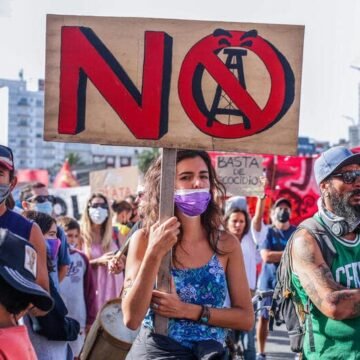 A contramano de la crisis climática, Milei degrada el Ministerio de Ambiente y Desarrollo Sostenible a Subsecretaría