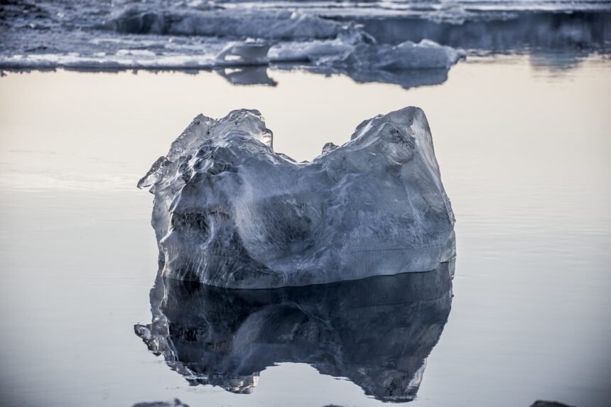 El deshielo de los glaciares en la Antártida y sus efectos en el nivel del mar