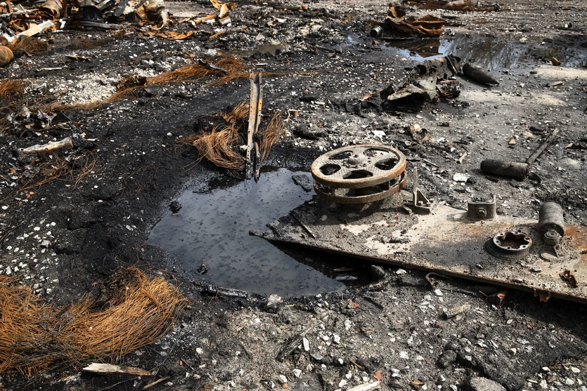 UFIMA — Residuos industriales y líquidos sobre un terreno contaminado Residuos industriales y líquidos sobre un terreno contaminado